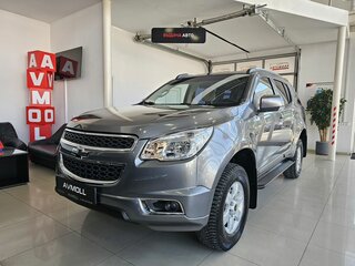 2013 Chevrolet TrailBlazer II, серый, 1269000 рублей, вид 2