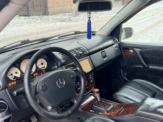 2002 Mercedes-Benz M-Класс 500 I (W163) Рестайлинг, белый, 650000 рублей, вид 3
