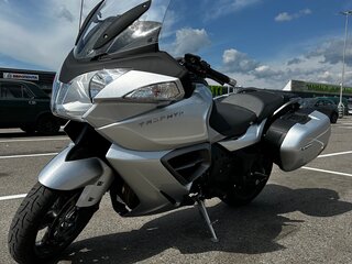 2013 Triumph Trophy 1200, серебристый, 765000 рублей, вид 3