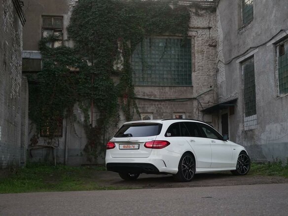 2017 Mercedes-Benz C-Класс AMG 43 AMG IV (W205), белый - вид 3