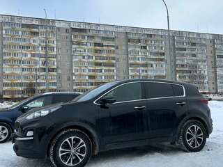 2021 Kia Sportage IV Рестайлинг, чёрный, 2700000 рублей, вид 5