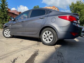 2016 Hyundai Solaris I Рестайлинг, серый, 1140000 рублей, вид 4