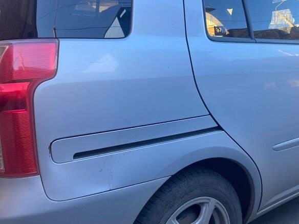 2010 Toyota Raum II, серый, 830000 рублей - вид 8