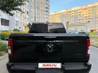 2019 Ram 1500 Quad Cab IV (DS/DJ), чёрный, 3500000 рублей, вид 4
