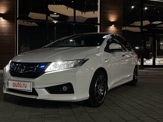 2015 Honda Grace I, белый, 1200000 рублей, вид 2
