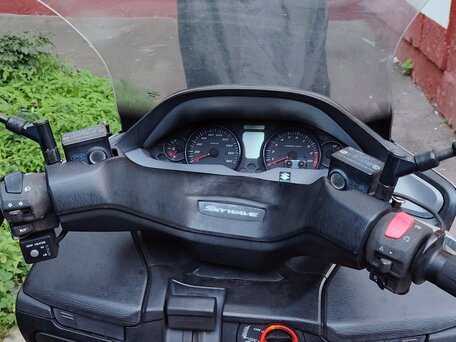 2016 Suzuki Burgman (SkyWave) 400, серый, 380000 рублей, вид 5