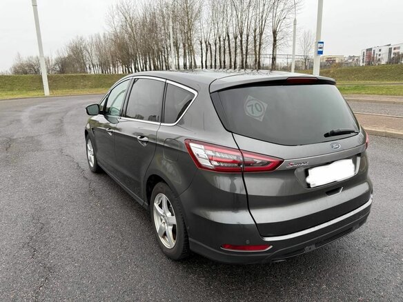 2019 Ford S-MAX II, серый, 1990000 рублей - вид 5