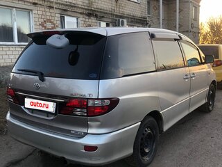 2003 Toyota Estima II, серебристый, 700000 рублей, вид 3