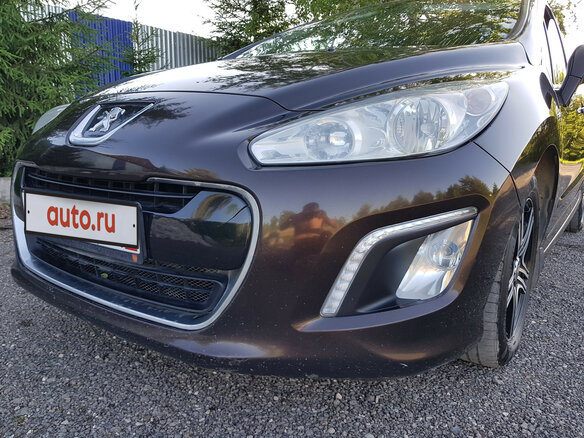 2011 Peugeot 308 I Рестайлинг, коричневый, 580000 рублей - вид 8
