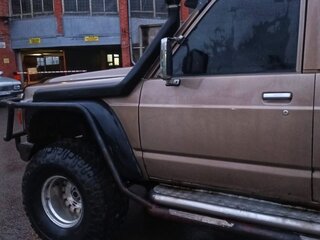 1993 Nissan Patrol IV (Y60), бежевый, 1450000 рублей, вид 4