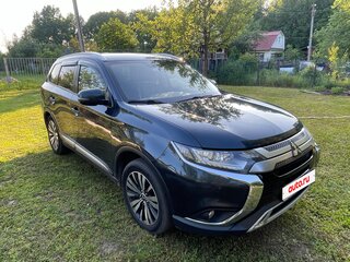 2019 Mitsubishi Outlander III Рестайлинг 3, синий, 2290000 рублей, вид 1