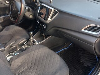 2019 Hyundai Solaris II, белый, 900000 рублей, вид 5