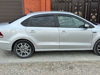2019 Volkswagen Polo V Рестайлинг, серебристый, 1180000 рублей, вид 2