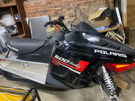 2013 Polaris 600 INDY, красный, 700000 рублей, вид 1
