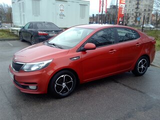 2017 Kia Rio III Рестайлинг, красный, 750000 рублей, вид 2