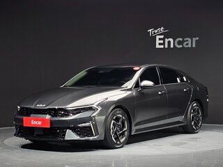 2026 Kia K5 III Рестайлинг, белый, 2550000 рублей, вид 1