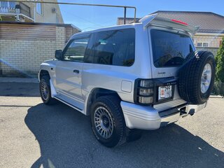 1997 Mitsubishi Pajero II Рестайлинг, серебристый, 1900000 рублей, вид 5
