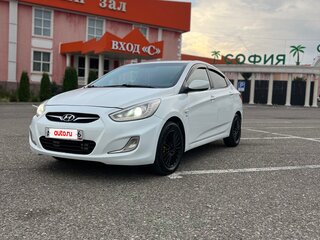 2014 Hyundai Solaris I, белый, 620000 рублей, вид 4