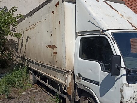 1994 Nissan Atlas, белый, 700000 рублей, вид 3