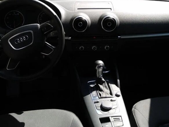 2015 Audi A3 III (8V), белый, 1390000 рублей - вид 4
