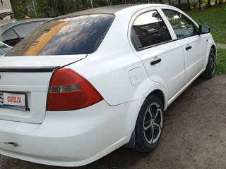 2010 Chevrolet Aveo I Рестайлинг, белый, 420000 рублей, вид 2