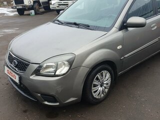 2011 Kia Rio II Рестайлинг, серый, 650000 рублей, вид 2