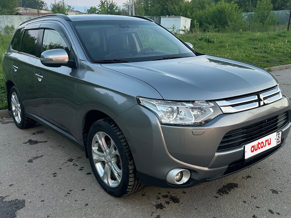 2012 Mitsubishi Outlander III, серый, 1390000 рублей - вид 4