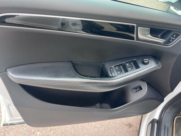 2011 Audi Q5 I (8R), белый, 1270000 рублей - вид 9