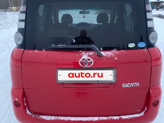 2010 Toyota Sienta I Рестайлинг 1, красный, 800000 рублей, вид 3