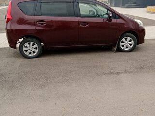 2009 Toyota Passo Sette, пурпурный, 760000 рублей, вид 3