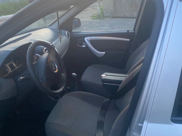 2013 Lada (ВАЗ) Largus I, серебристый, 700000 рублей - вид 5