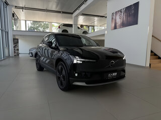 2026 Volvo EX30 Cross Country, чёрный, 3900000 рублей, вид 1