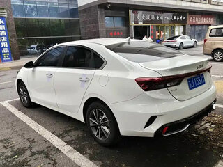2023 Kia K3 II (China Market) Рестайлинг, белый, 1440000 рублей, вид 3