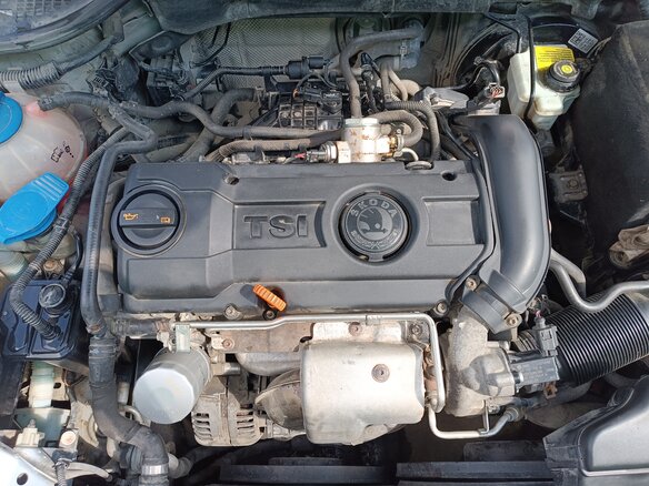 2012 Skoda Octavia II (A5) Рестайлинг, серебристый, 700000 рублей - вид 8