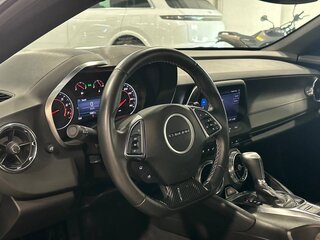 2022 Chevrolet Camaro LT1 VI Рестайлинг, чёрный, 5490000 рублей, вид 2
