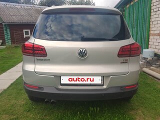 2015 Volkswagen Tiguan I Рестайлинг, серебристый, 1805000 рублей, вид 4