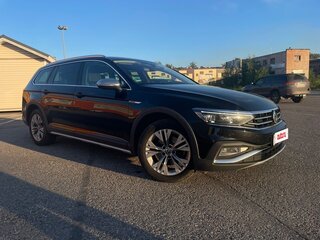 2020 Volkswagen Passat Alltrack B8 Рестайлинг, чёрный, 3000000 рублей, вид 1