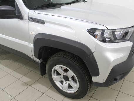 2025 Lada (ВАЗ) Niva Travel I, серебристый, 1320000 рублей, вид 4