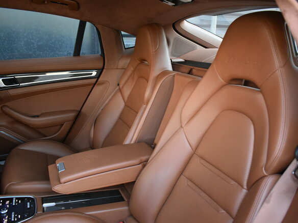 2018 Porsche Panamera Turbo II, фиолетовый, 7450000 рублей - вид 13
