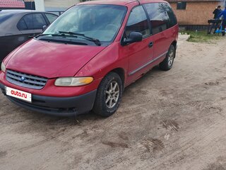 1999 Plymouth Voyager III, красный, 120000 рублей, вид 1