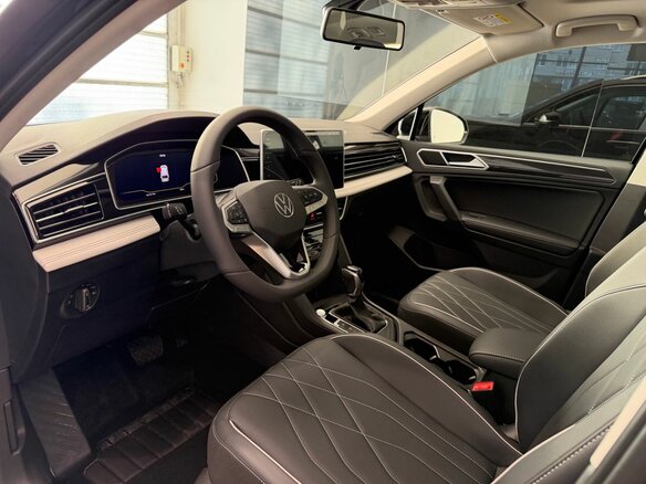 2026 Volkswagen Tiguan L II Рестайлинг (China Market), чёрный, 4450000 рублей - вид 7