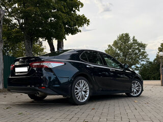 2019 Toyota Camry VIII (XV70), синий, 1739926 рублей, вид 3