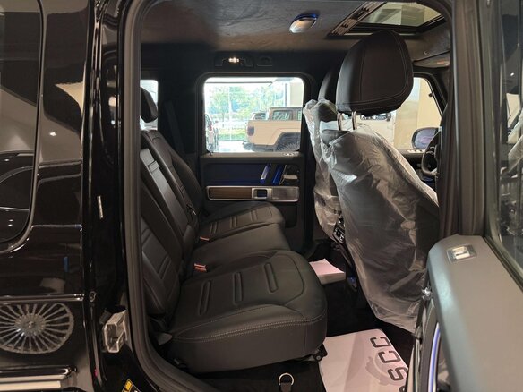 2026 Mercedes-Benz G-Класс 450 d III (W465) Рестайлинг, чёрный, 17000000 рублей - вид 12