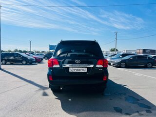 2012 Toyota Land Cruiser 200 Series Рестайлинг 1, чёрный, 4549900 рублей, вид 5