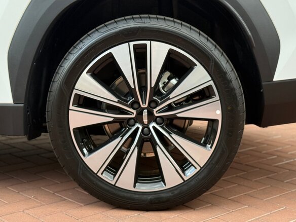 2026 Geely Atlas II, белый, 2999007 рублей - вид 11