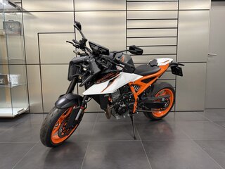 2026 KTM 990 Duke, белый, 1700000 рублей, вид 1