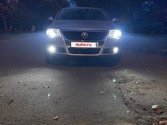 2010 Volkswagen Passat B6, серебристый, 685000 рублей - вид 12