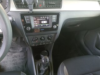 2017 Skoda Rapid I, белый, 950000 рублей, вид 5