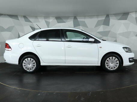 2016 Volkswagen Polo V Рестайлинг, белый, 849000 рублей, вид 4