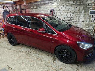 2015 BMW 2 серии Gran Tourer Gran Tourer 218i F46, красный, 1399000 рублей, вид 3